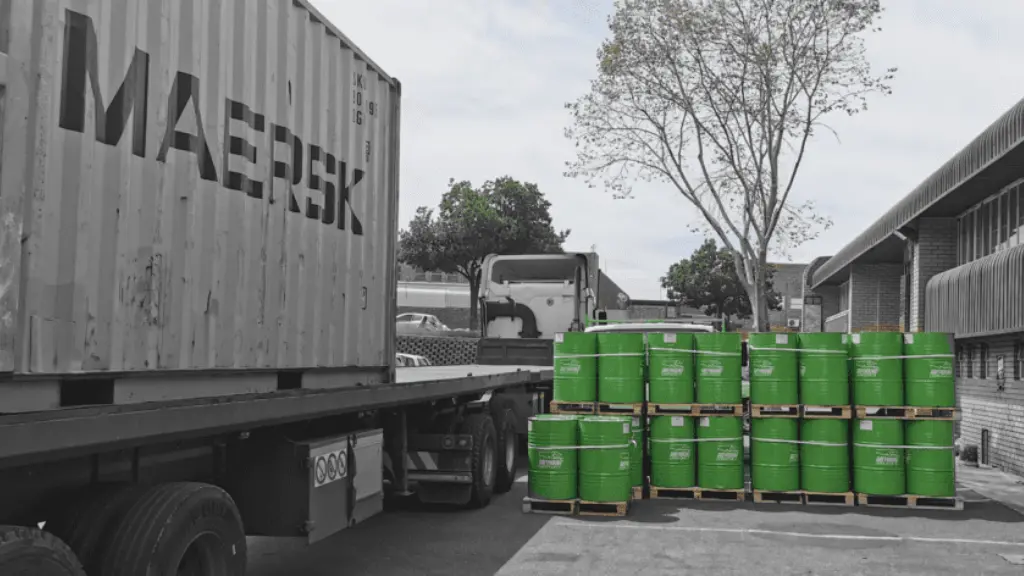 Shipping all kind of lubricants & Chemicals by sea and road freight to Iraq